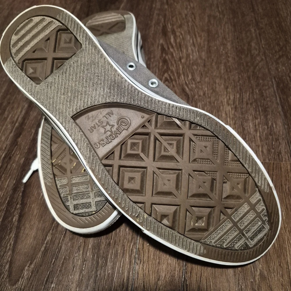 Converse Gray Low-Top Sneakers Womens Size 11 Mens Size 9 - Picture 4 of 6